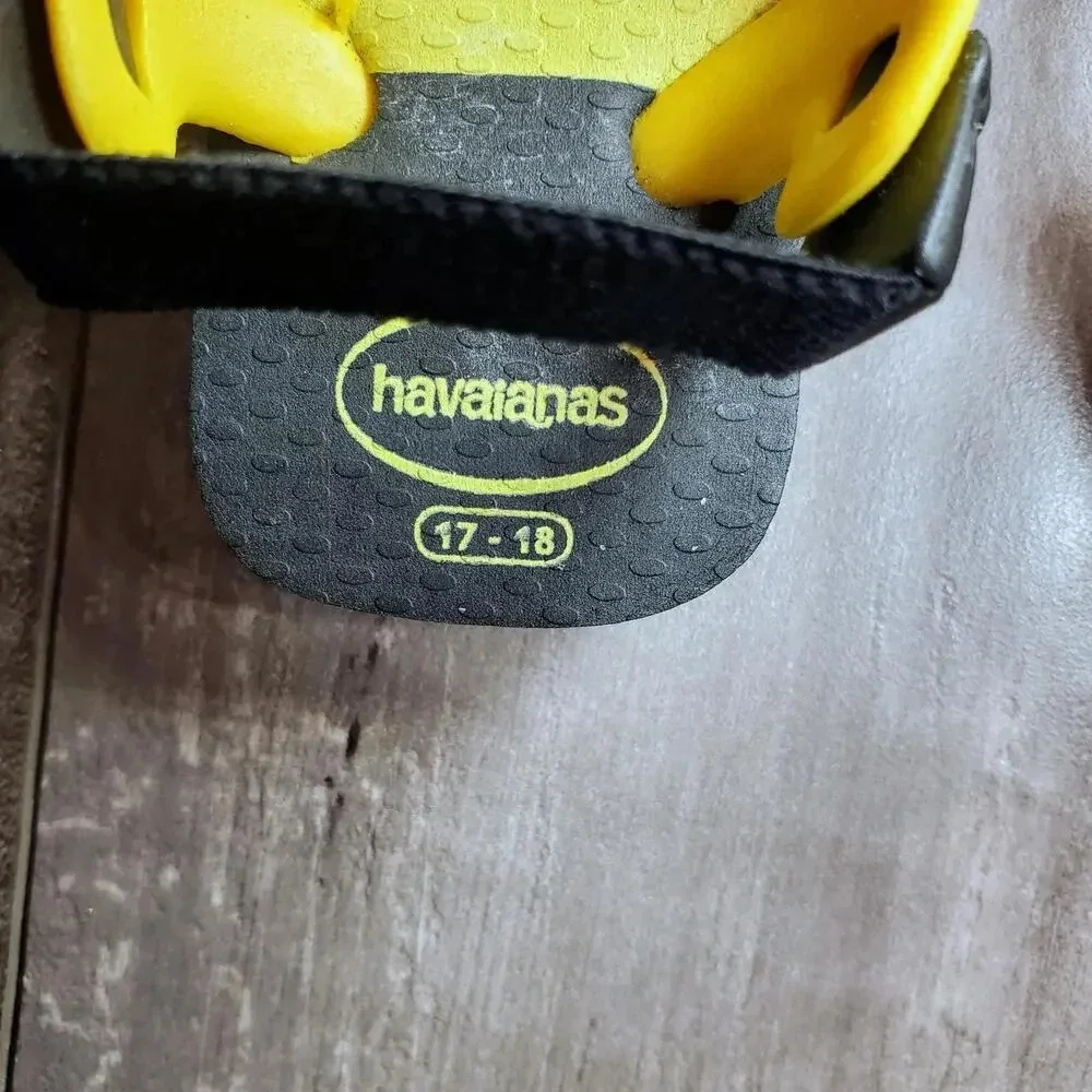 Havaianas Baby Heroes Yellow BATMAN Sandals Flip Flops Infact Size 17-18 4C NWOT